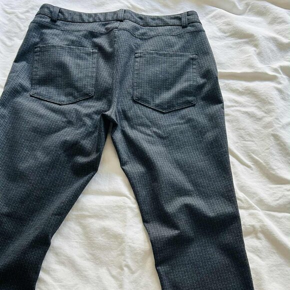 Karl Lagerfeld Paris Charcoal Micro-Check Straight-Leg Pants – US 12 - Picture 3 of 8